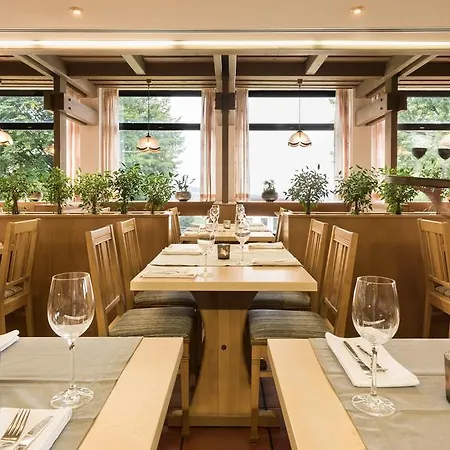 Rosenberger 3* Wegscheid